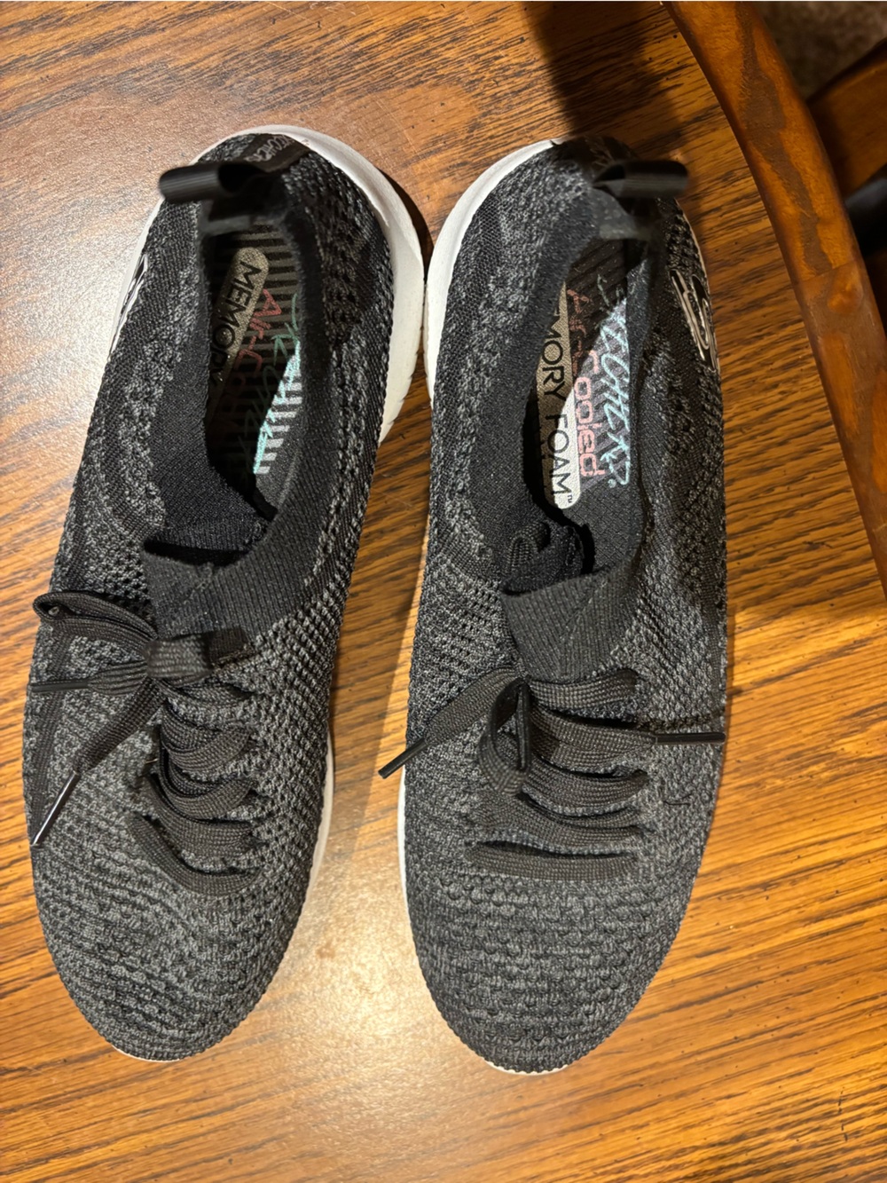Womens Black Knit Slip-On Athletic Shoes-Sketchers size 9
